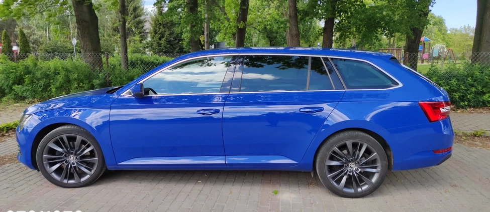 Skoda Superb cena 86838 przebieg: 165600, rok produkcji 2020 z Skawina małe 562